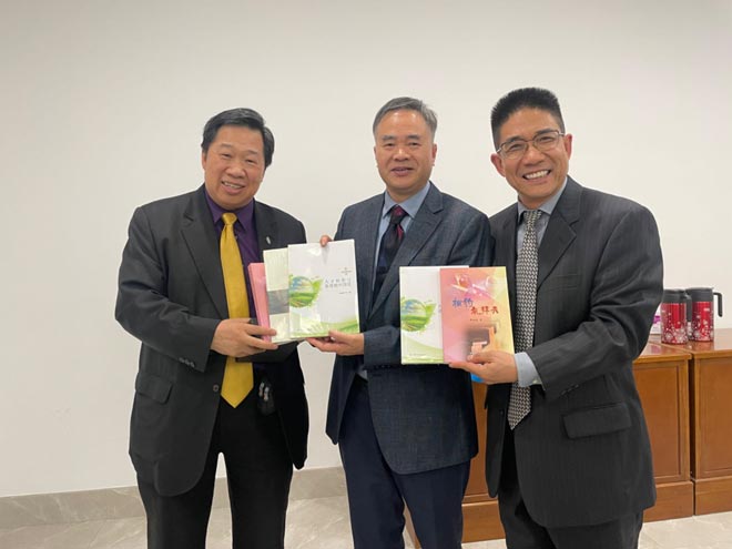 ������ѧԺ�Ӵ�����ŦԼ��ѧ�������ķ�����